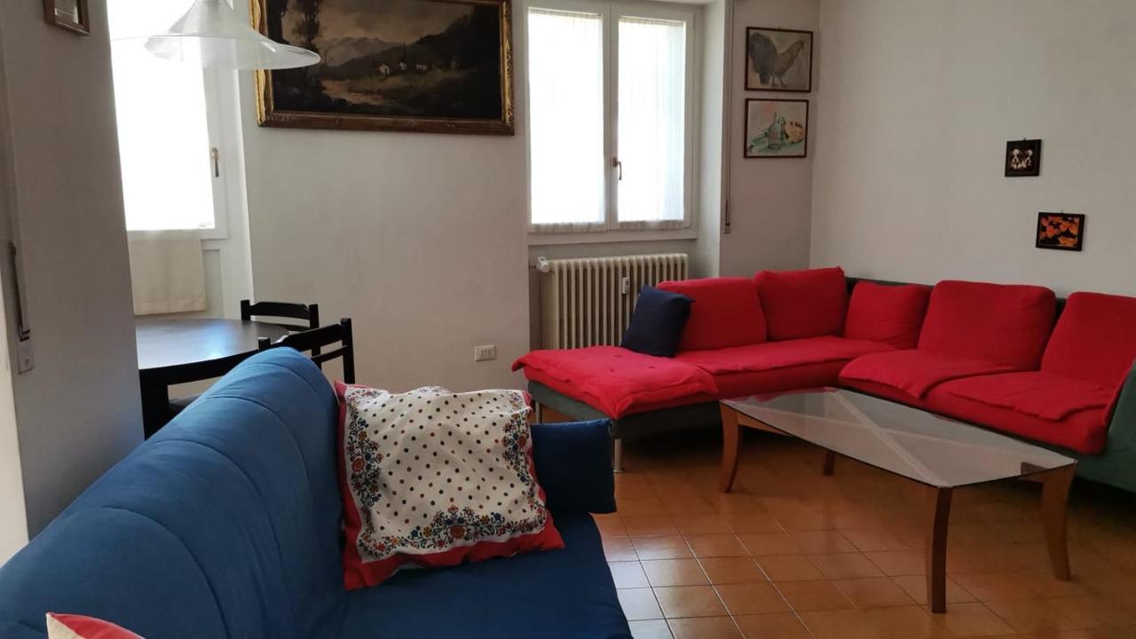 Spazioso Appartamento Sondrio Luaran gambar